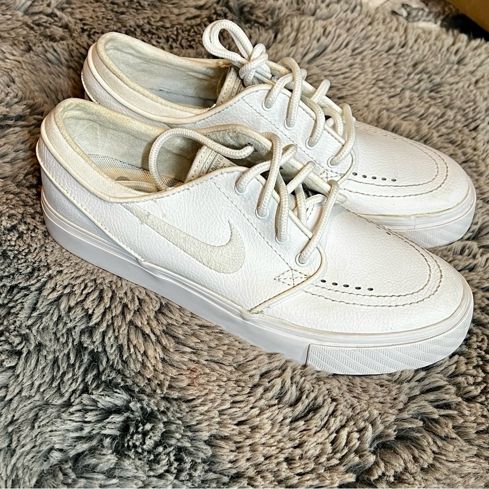Big Kids Boys Nike SB Zoom Stefan Janoski White Leather Skate Sneakers Size 4 Y